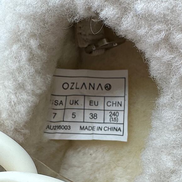 OZLANA Shearling Sherpa Mary Jane Flat Ivory Cream Chain Strap Sz 7 NWOB $275 - Picture 7 of 7